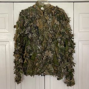 Mossy oak leaf suit jacket.